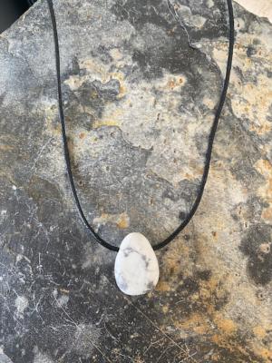 Collier Cordon Howlite